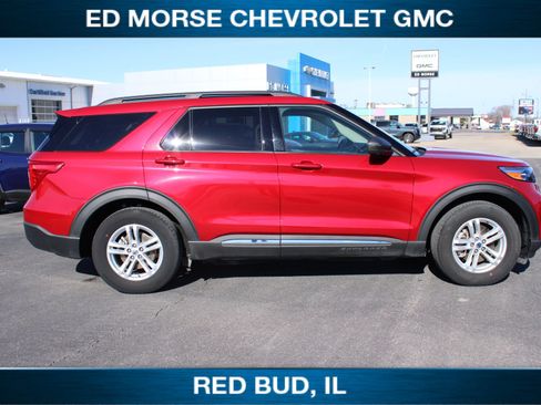 Used 2021 Ford Explorer XLT w/ Equipment Group 202A image 2