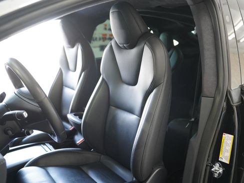 Used 2020 Tesla Model X Performance image 12