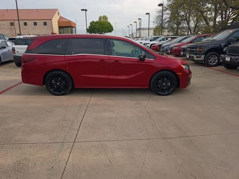 Used 2025 Honda Odyssey Sport-L image 7