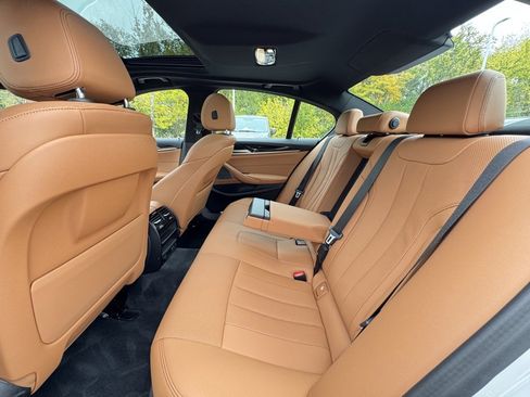 Certified 2023 BMW 530e xDrive w/ Premium Package image 23