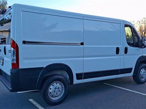 Used 2023 RAM ProMaster 2500 image 8