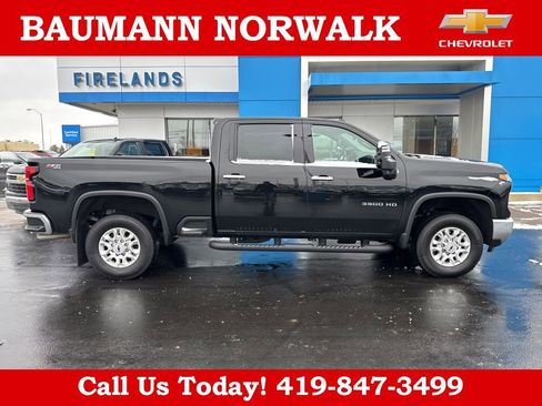 Used 2024 Chevrolet Silverado 3500 LTZ w/ Snow Plow Prep/Camper Package image 27