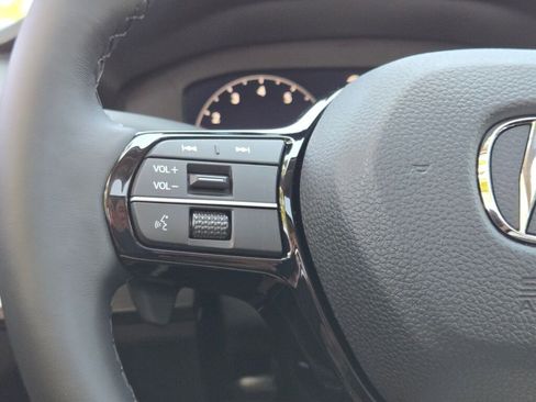 New 2025 Acura Integra Base image 31