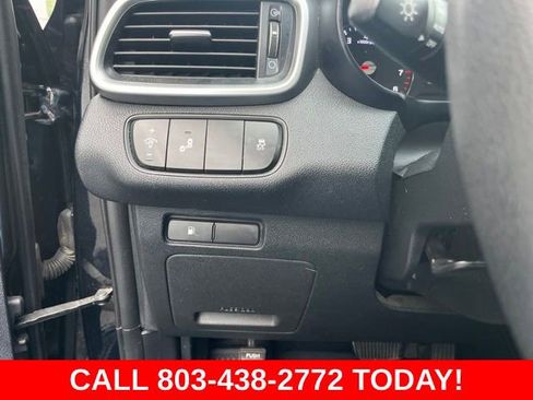 Used 2019 Kia Sorento FWD image 30