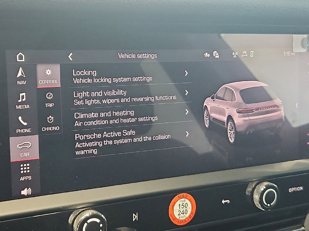 Certified 2026 Porsche Macan AWD/4WD image 26