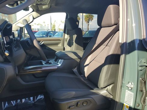 New 2026 Chevrolet Silverado 2500 LT image 17