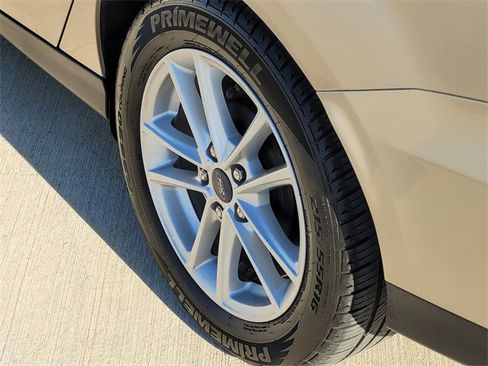Used 2018 Ford Focus SE image 7