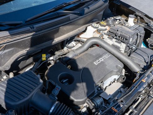 Used 2020 Chevrolet Equinox LT image 20