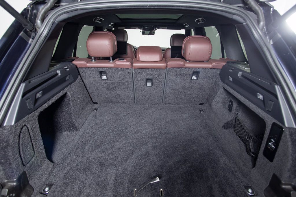 Used 2023 Land Rover Range Rover SE AWD/4WD image 17