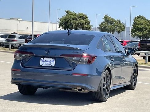 Used 2025 Honda Civic Sport image 4