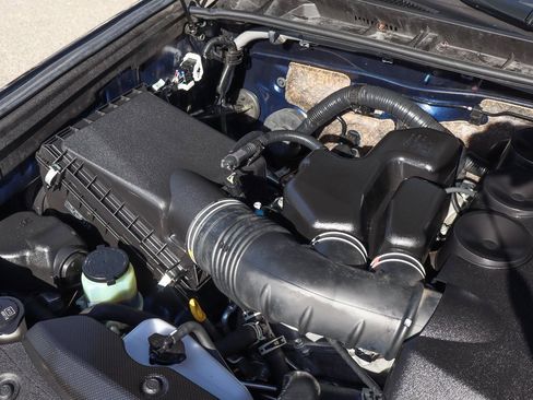 Used 2023 Toyota 4Runner TRD Off-Road image 11