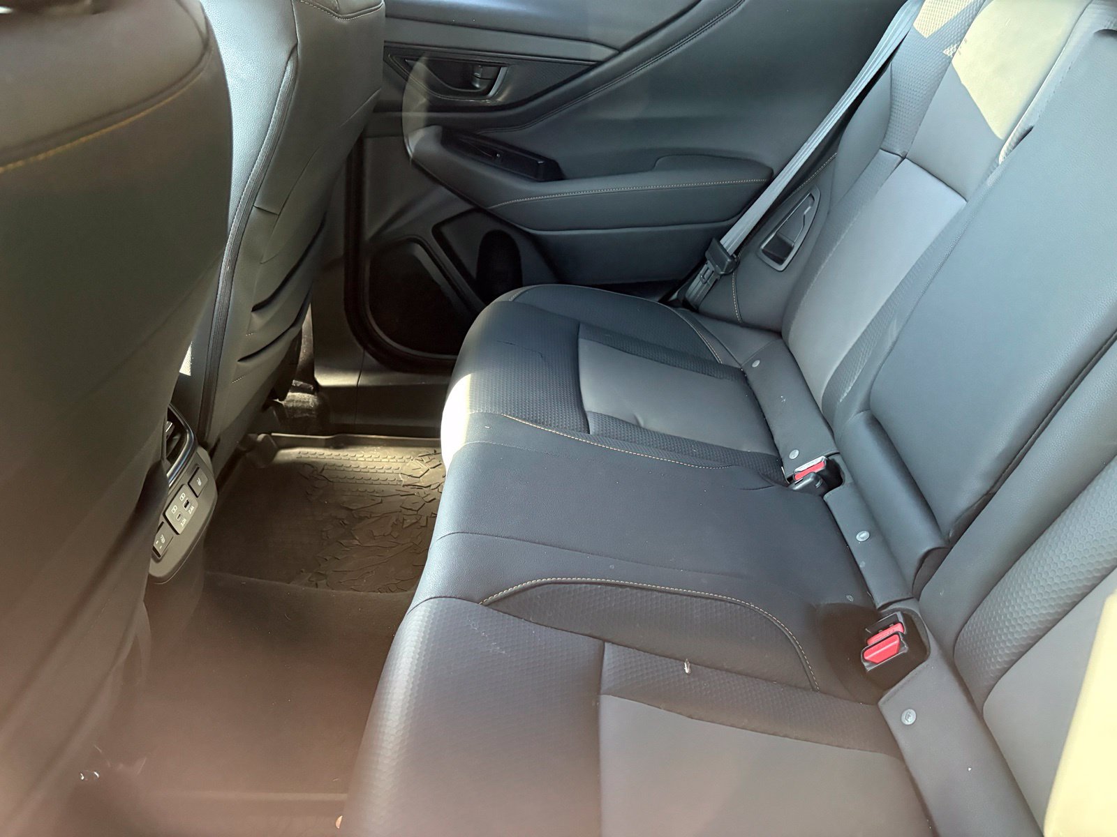 Used 2025 Subaru Outback Wilderness AWD/4WD image 8