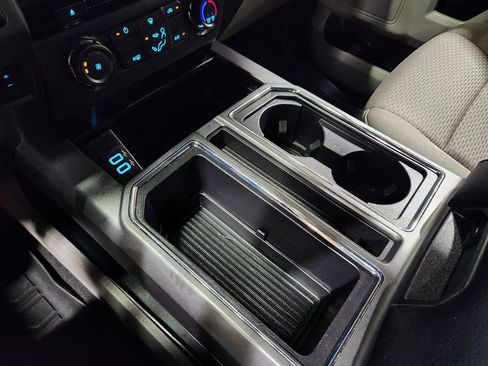 Used 2018 Ford F250 XLT w/ XLT Value Package image 40