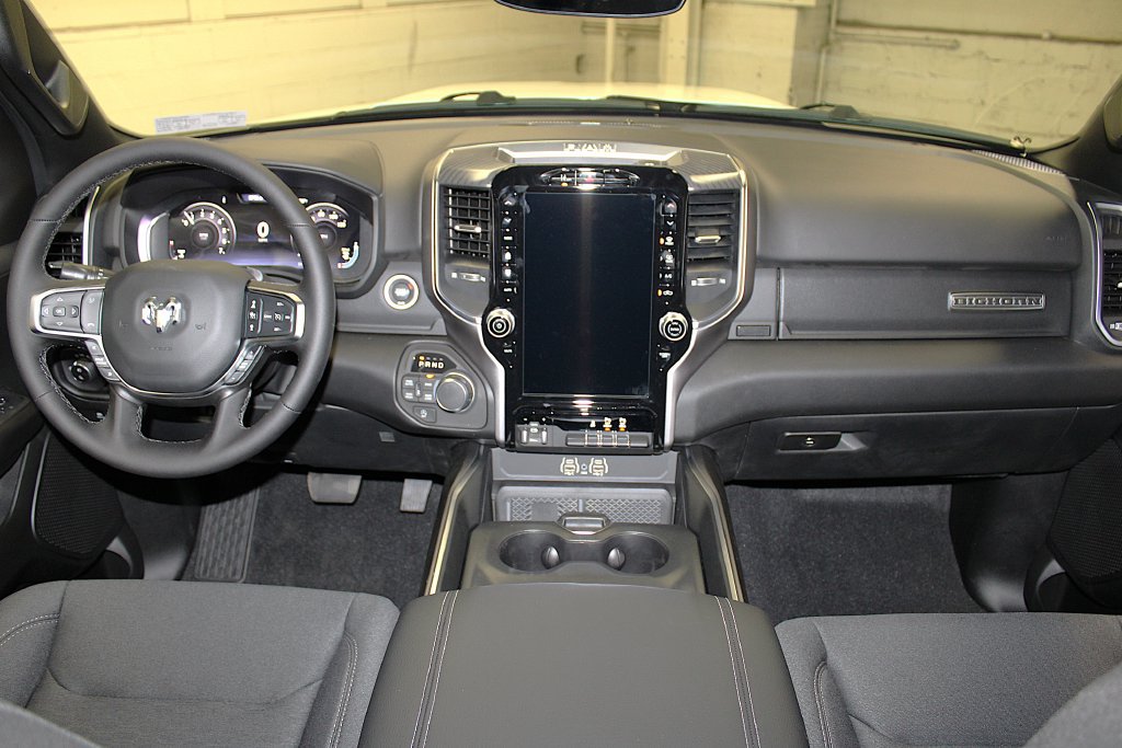 New 2026 RAM 1500 Big Horn AWD/4WD image 9