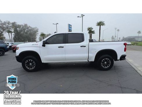 Used 2024 Chevrolet Silverado 1500 ZR2 w/ Technology Package image 7