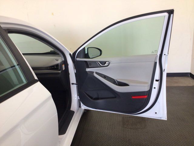 Used 2020 Hyundai Ioniq Blue FWD image 8