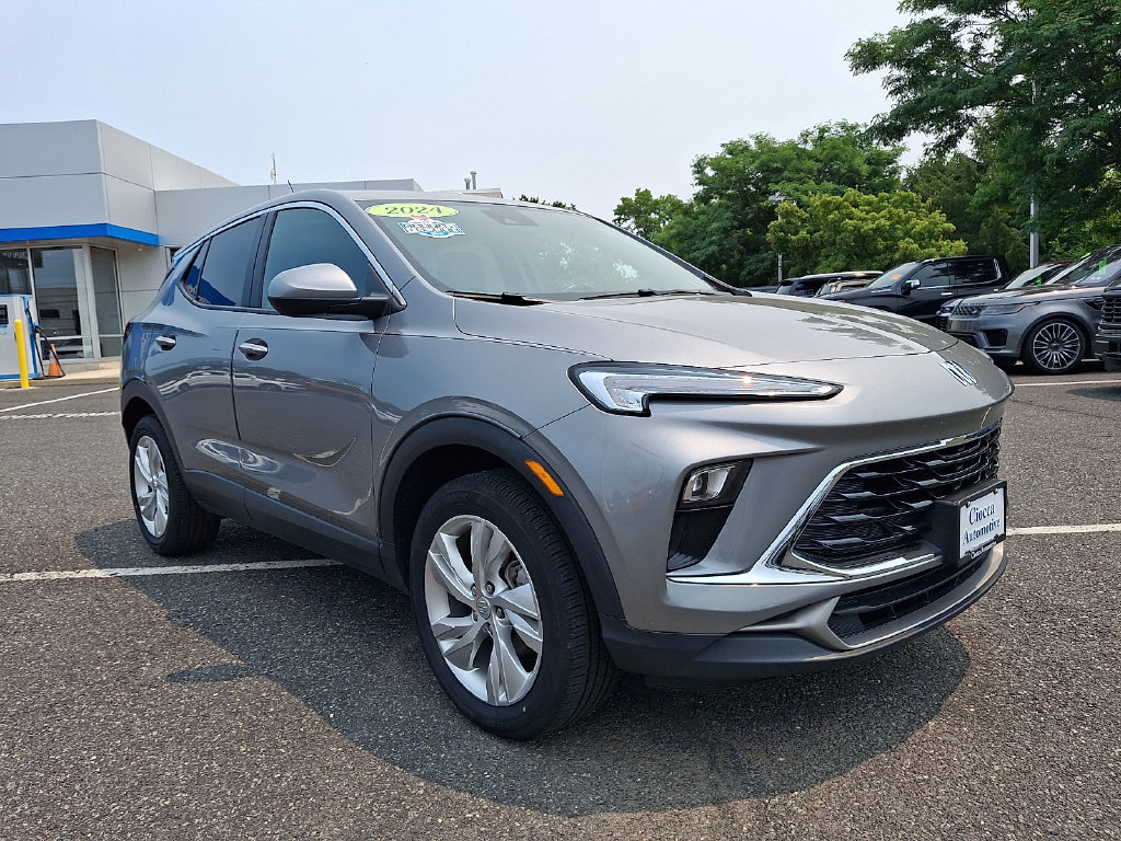 Used 2024 Buick Encore GX Preferred AWD/4WD image 9