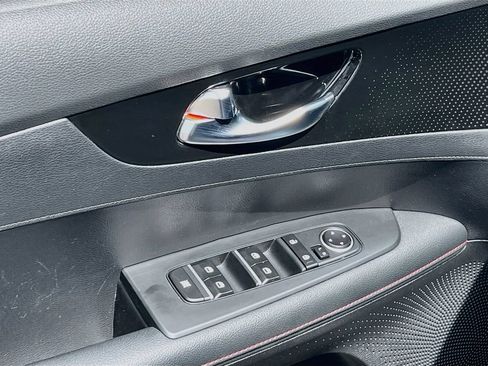 Used 2024 Kia Forte GT w/ GT2 Package FWD image 18