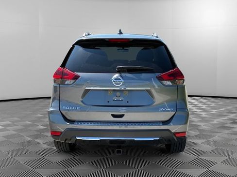 Used 2018 Nissan Rogue SV w/ Premium Package AWD/4WD image 4