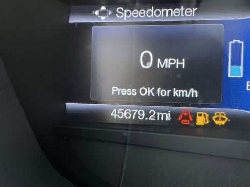 Used 2017 Ford Fusion S FWD image 31