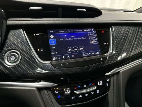 Certified 2025 Cadillac XT6 Premium Luxury AWD/4WD image 11