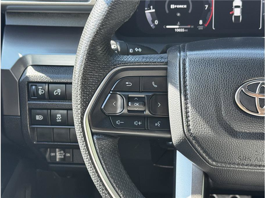 Used 2025 Toyota Tacoma TRD Sport AWD/4WD image 20