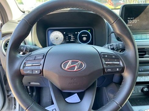 Used 2023 Hyundai Kona Limited AWD/4WD image 9