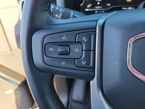 Used 2024 GMC Yukon Denali w/ Denali Reserve Package image 26