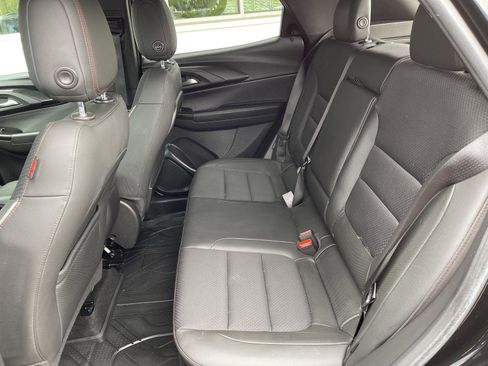 Used 2022 Chevrolet TrailBlazer RS FWD image 35