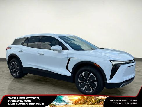 Used 2024 Chevrolet Blazer EV LT AWD/4WD image 12