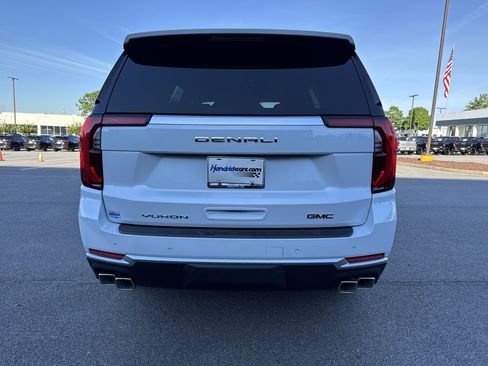 New 2026 GMC Yukon Denali AWD/4WD image 9