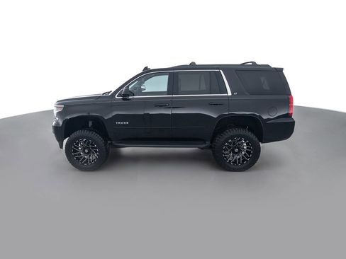Used 2017 Chevrolet Tahoe LT w/ LT Midnight Edition AWD/4WD image 7
