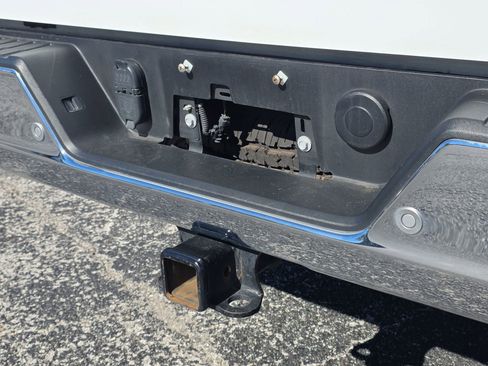 Used 2024 GMC Sierra 2500 Pro w/ 1SA Pro Safety Plus Package image 9