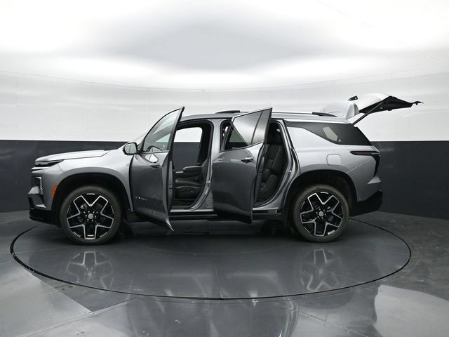 Used 2026 Chevrolet Traverse High Country w/ LPO, Floor Liner Package AWD/4WD image 49