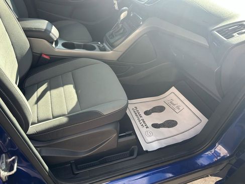 Used 2015 Ford Escape SE w/ Equipment Group 201A image 12