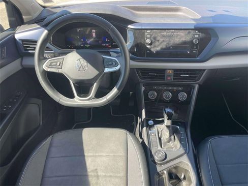 Used 2023 Volkswagen Taos SE image 13