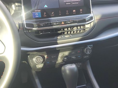 Used 2022 Jeep Compass Trailhawk w/ Trailhawk Elite Group image 23