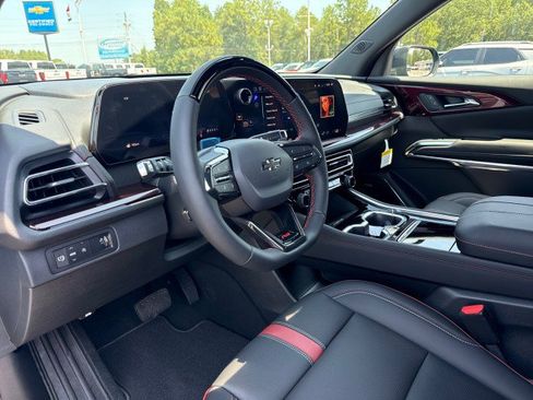 New 2027 Chevrolet Traverse RS FWD image 22