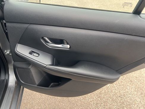 Certified 2023 Nissan Sentra SV image 14