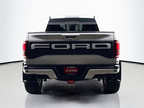Used 2019 Ford F150 Raptor w/ Equipment Group 802A Luxury image 4