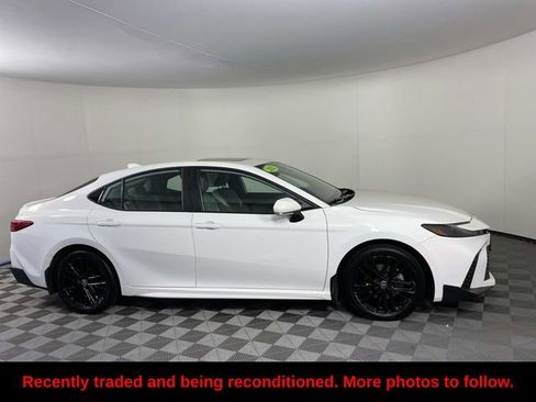 Used 2025 Toyota Camry SE w/ Convenience Package AWD/4WD image 10