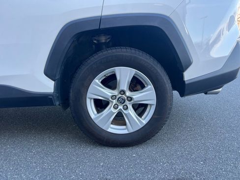 Used 2019 Toyota RAV4 LE image 25