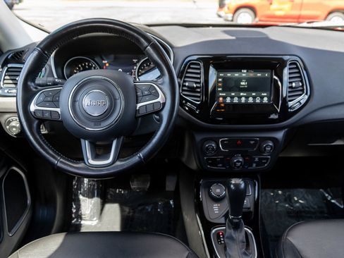 Used 2021 Jeep Compass Latitude AWD/4WD image 12