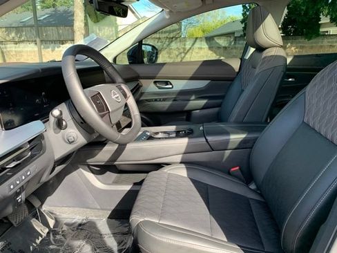 Used 2025 Nissan Murano Platinum w/ Cargo Package AWD/4WD image 13