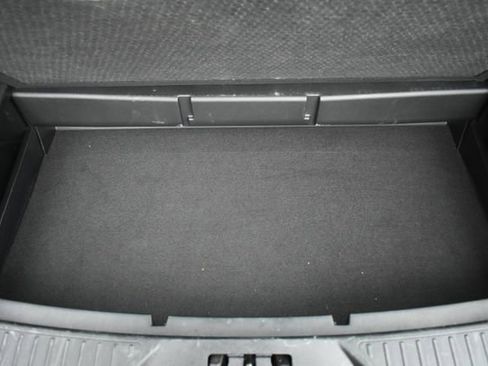 Used 2023 Ford Explorer Limited image 44