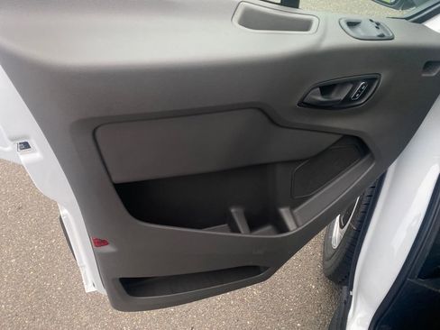 New 2026 Ford Transit 250 148 Medium Roof w/ Load Area Protection Package image 23