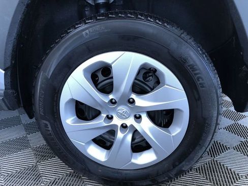 Used 2025 Toyota RAV4 LE image 17