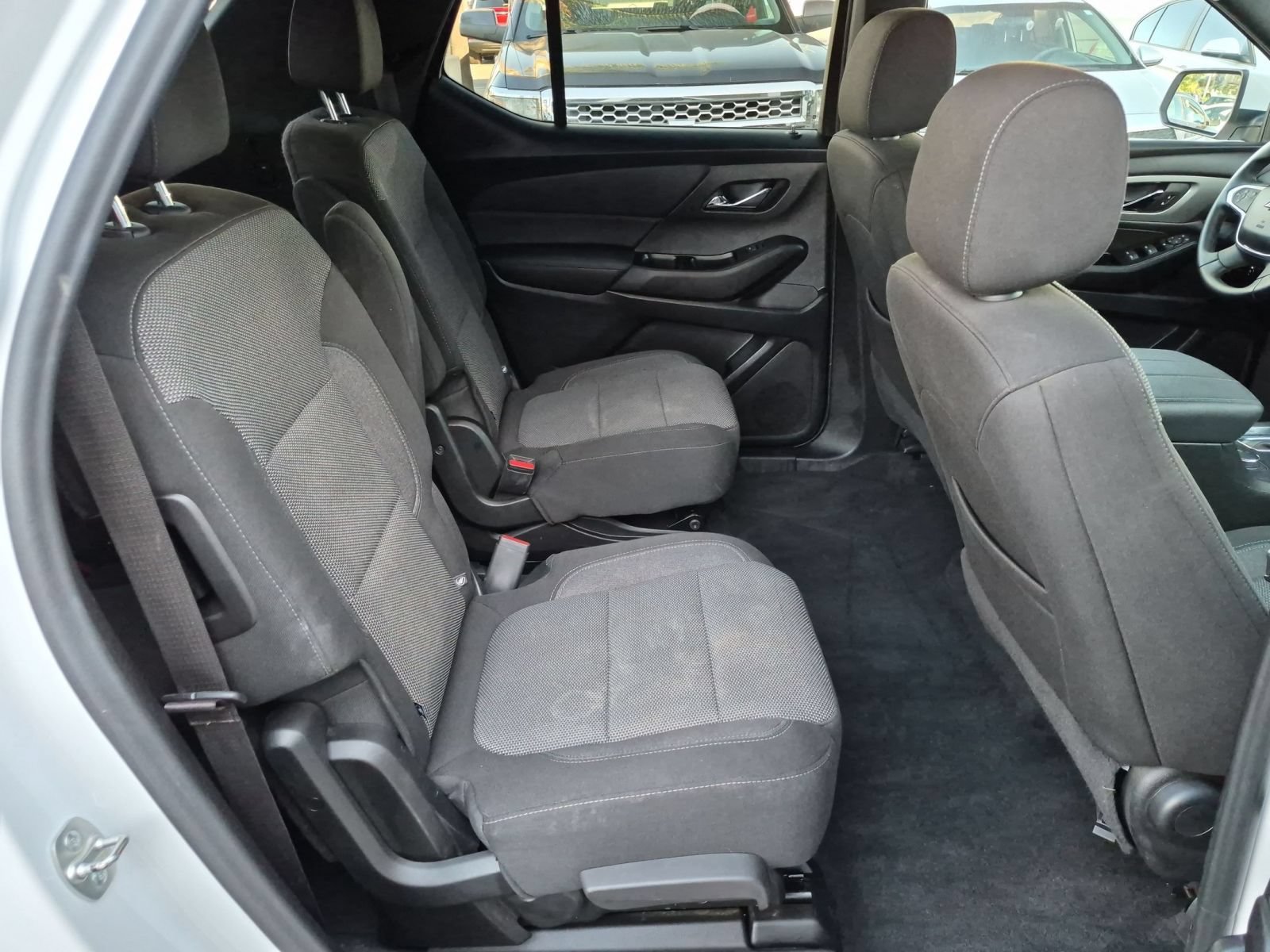 Used 2023 Chevrolet Traverse LT w/ LPO, Roadside Safety Package FWD image 26