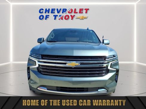 Used 2023 Chevrolet Suburban LT w/ Luxury Package AWD/4WD image 2