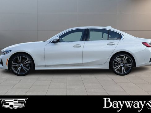 Used 2020 BMW 330i Sedan w/ Convenience Package RWD image 5